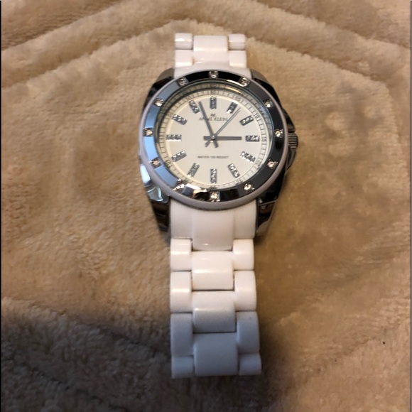 Women’s Anne Klein Watch - Picture 1 of 2